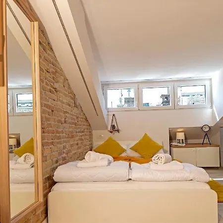 Opa Opa Appartement Rijeka