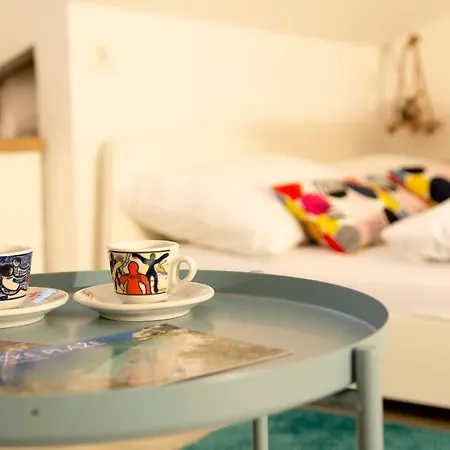 Opa Opa Apartment *