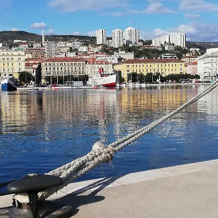 Opa Opa Apartment Rijeka